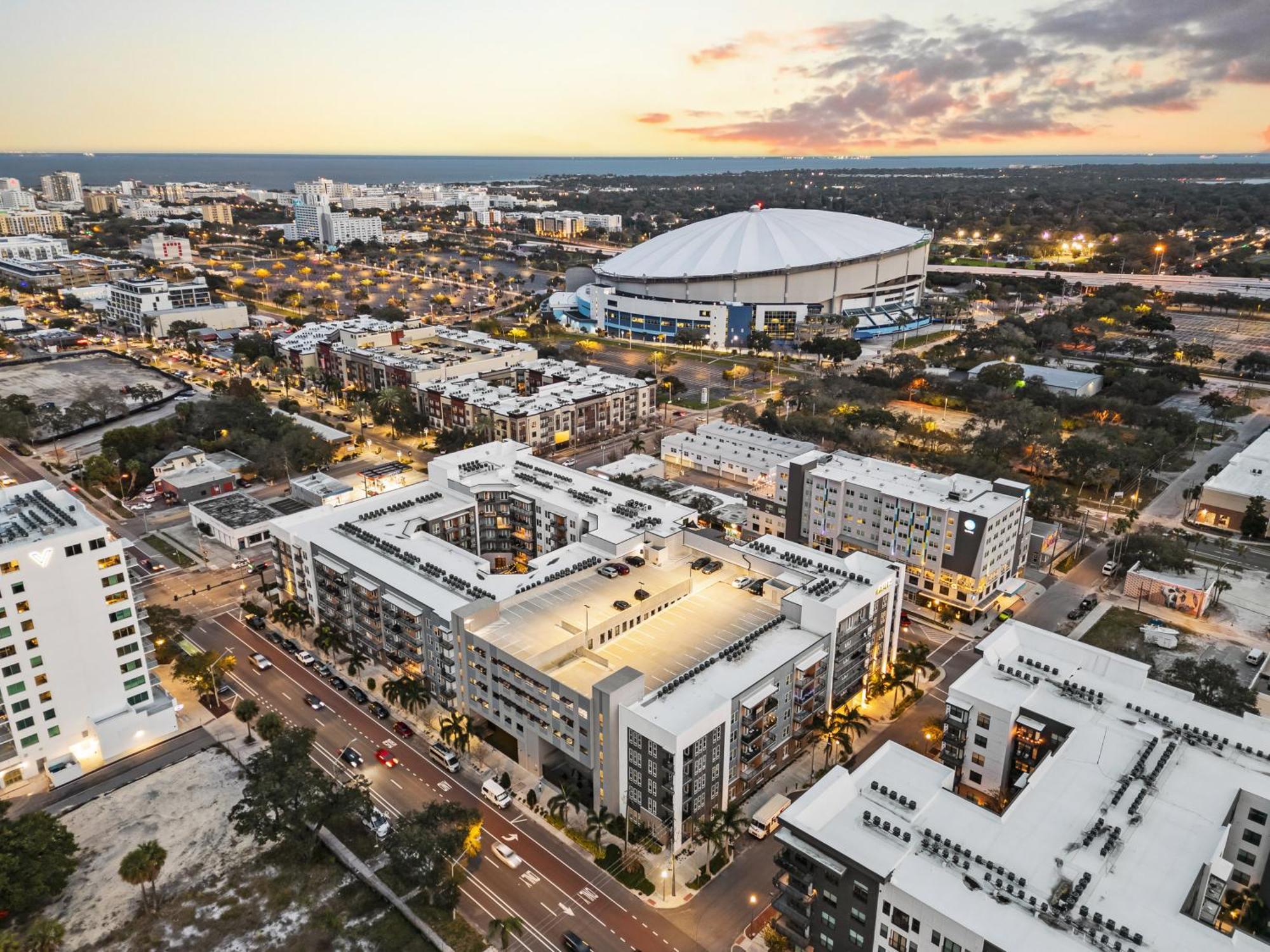 Tropicana Field 1 Bed In Downtown St Pete With Free Parking Sankt Petersburg Exterior foto
